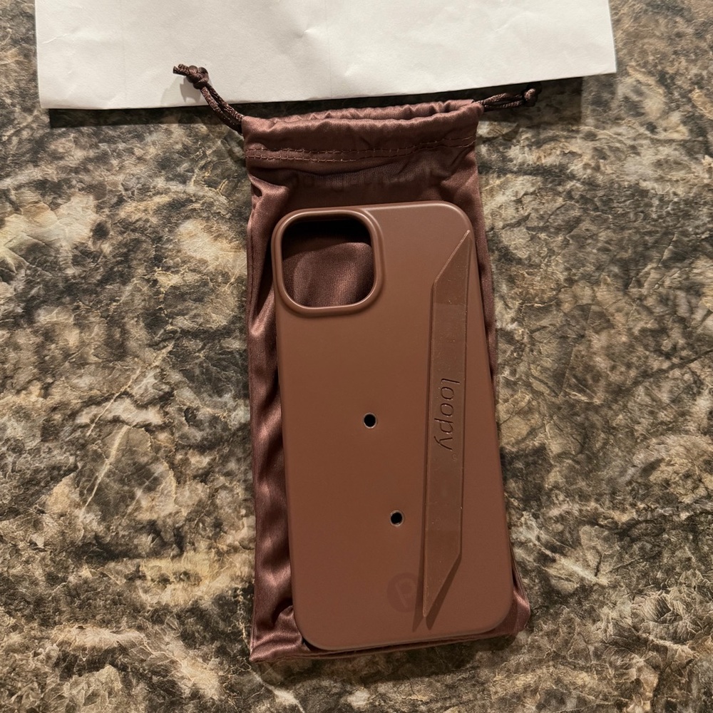 iPhone 13 loopy case espresso